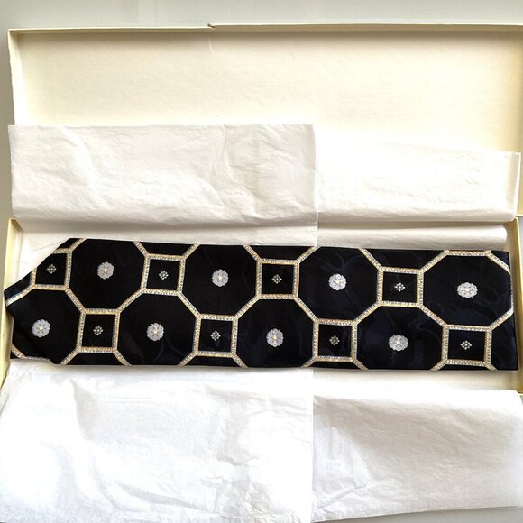 NEW VINTAGE BRIONI TIE NEIMAN MARCUS 100% SETA-SILK WITH BOX HAND MADE ITALY - Picture 11 of 14